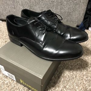 H&M dress shoes black colored size 10